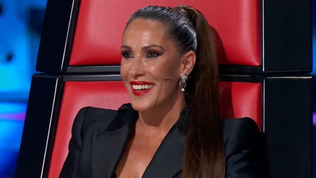 Malú, pillada in fraganti en &#8216;La Voz&#8217; hablando mal de una concursante