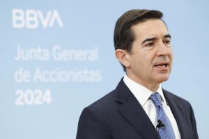 BBVA mantiene la presidencia ejecutiva y el límite de los 75 años para ser consejero en su nuevo reglamento