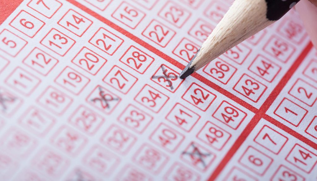 Lotto e SuperEnalotto, estrazioni di Oggi sabato 2 novembre 2024: numeri e combinazione vincente