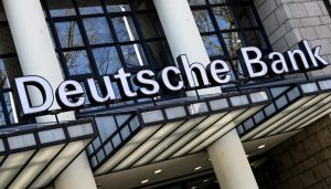 Deutsche Bank, licenziamenti e chiusura filiali per aumentare gli utili a bilancio