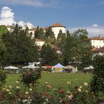 Tra stoffe e fiori per celebrare ad arte (anche fuori Torino) la festa dei lavoratori