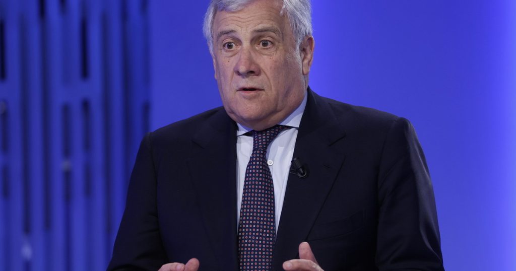 Tajani si sfoga: &#8220;Basta calunnie su di me. Non ho due vite e due famiglie&#8221;