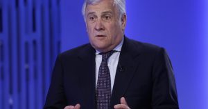 Tajani si sfoga: “Basta calunnie su di me. Non ho due vite e due famiglie”