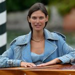 Bianca Balti in un post dall’ospedale: ‘Ho un cancro alle ovaie, ma lo sconfiggerò’