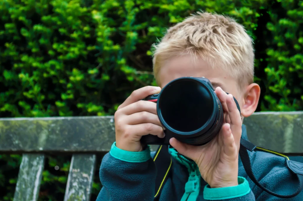 A-Venaria-Reale-una-mostra-fotografica-celebra-la-Festa-della-Mamma