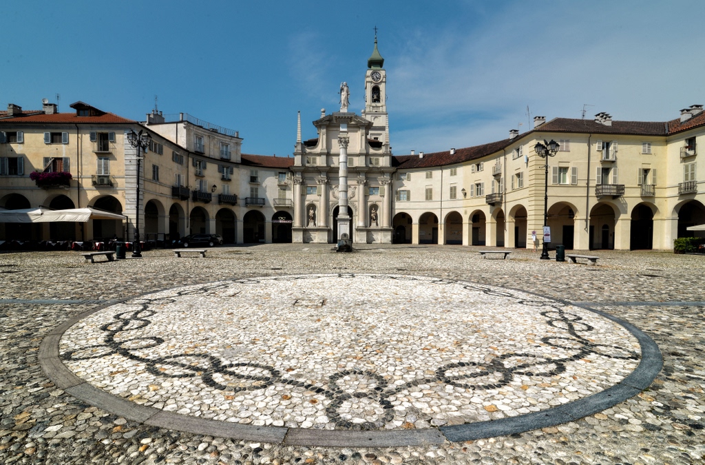 Una Nuova Visione per Venaria Estendere il Comprensorio del Castello per Rivitalizzare il Centro Storico